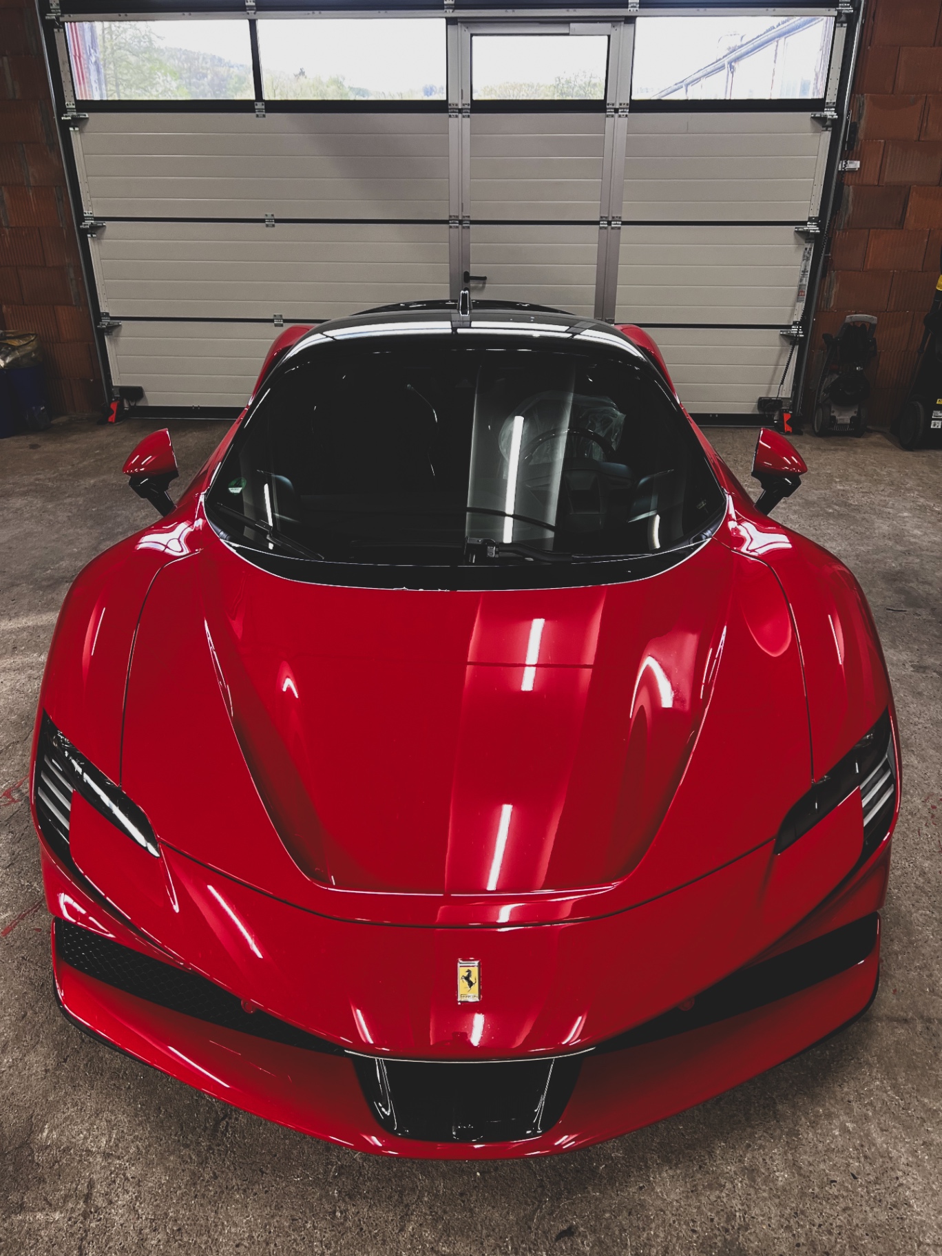 Ferrari SF90 Stradale Rosso